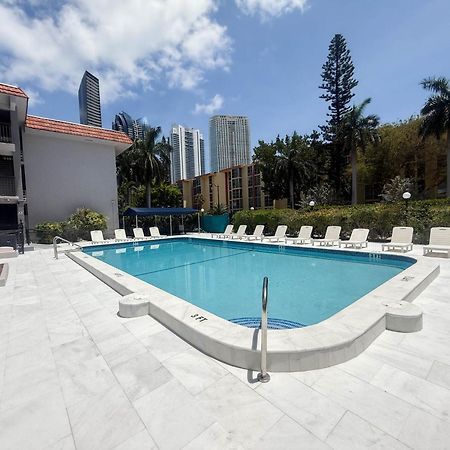 Sunny Isles Apartments By Miarentals Съни Айлс Бийч Екстериор снимка